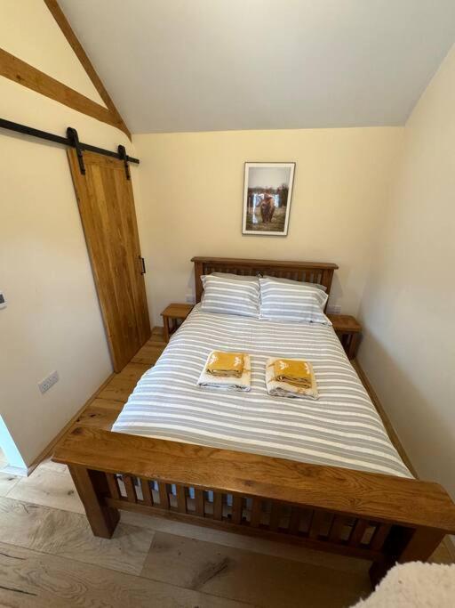 The Paws And Wander Hideaway Villa Mitchel Troy Екстериор снимка