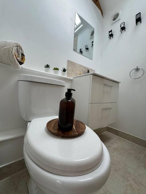 The Paws And Wander Hideaway Villa Mitchel Troy Екстериор снимка